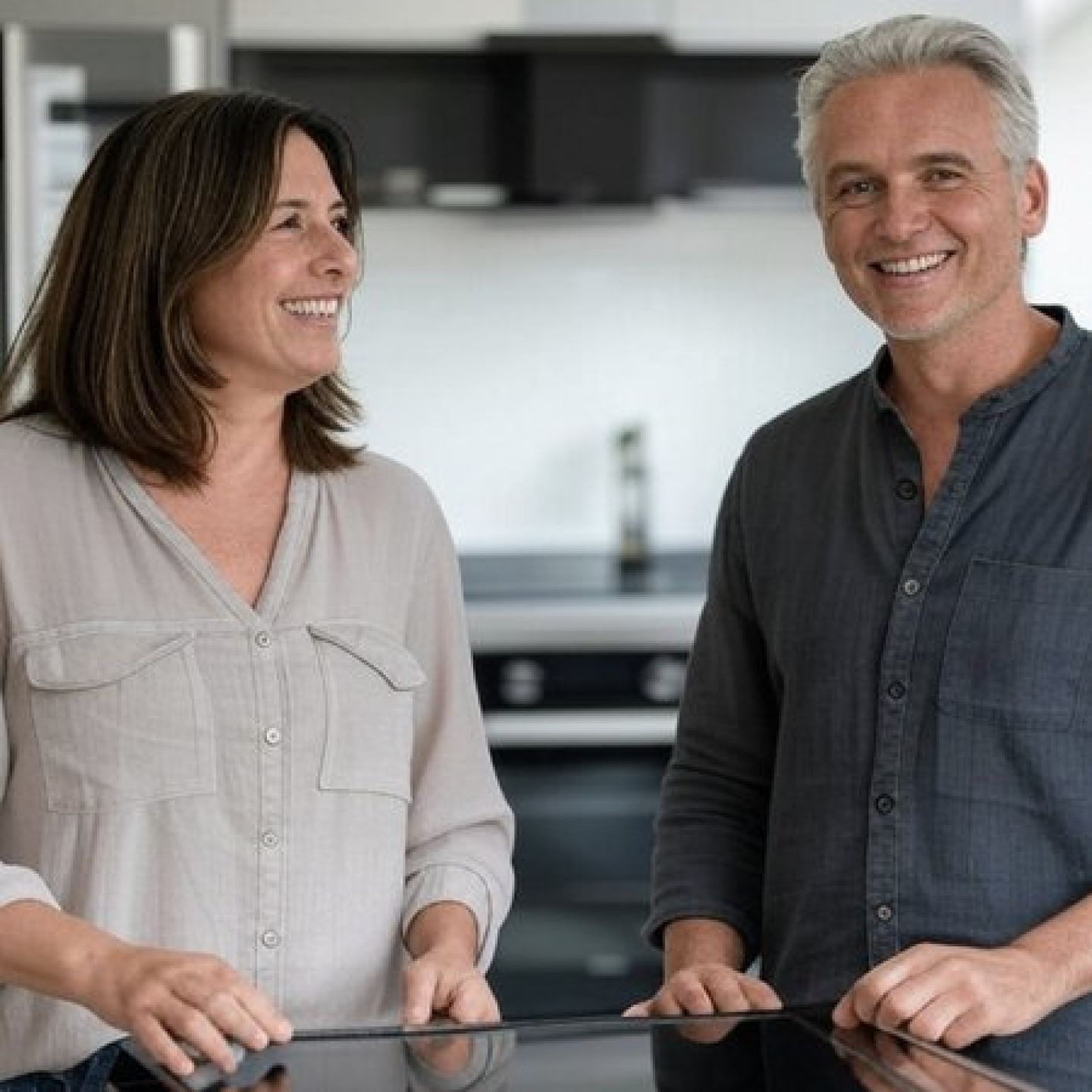 Kitchen couple